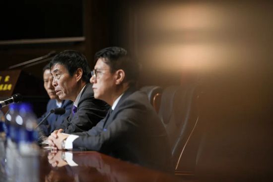 小主人公是继母